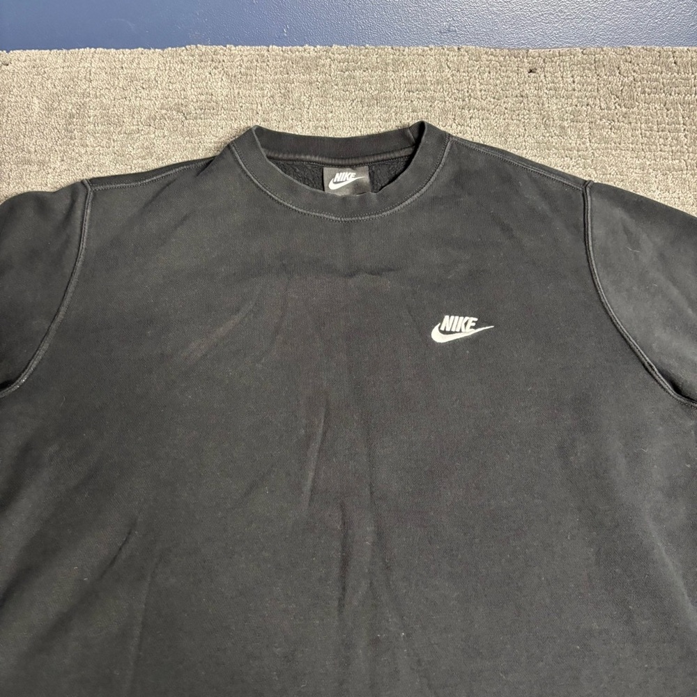 Nike Black Crewneck Sweatshirt